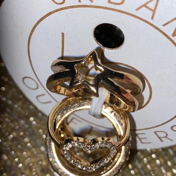 *Urban Outfitters 7 Piece Ring Set - Picture 5 of 8